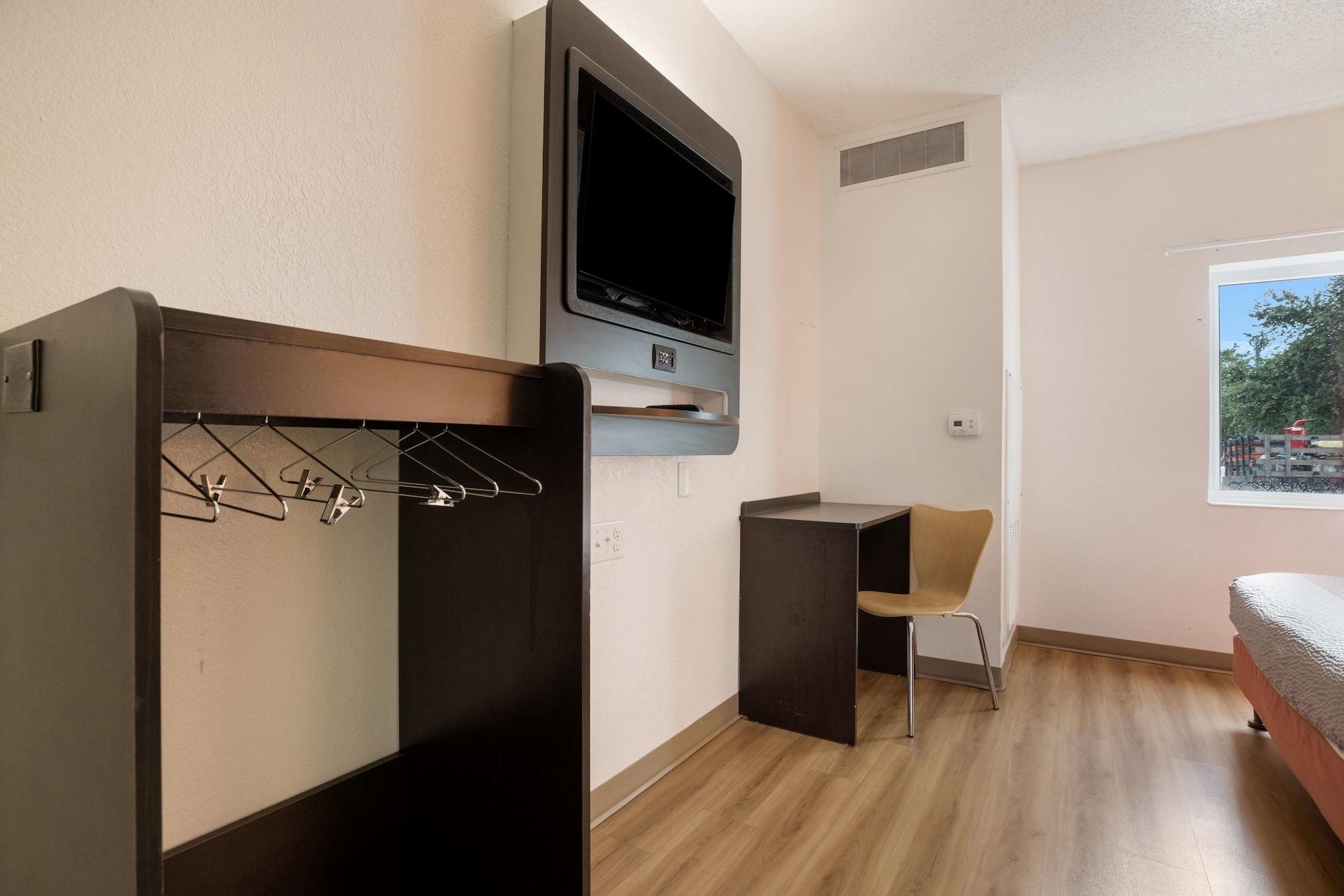 Motel 6-Orlando, Fl - International Dr Екстер'єр фото